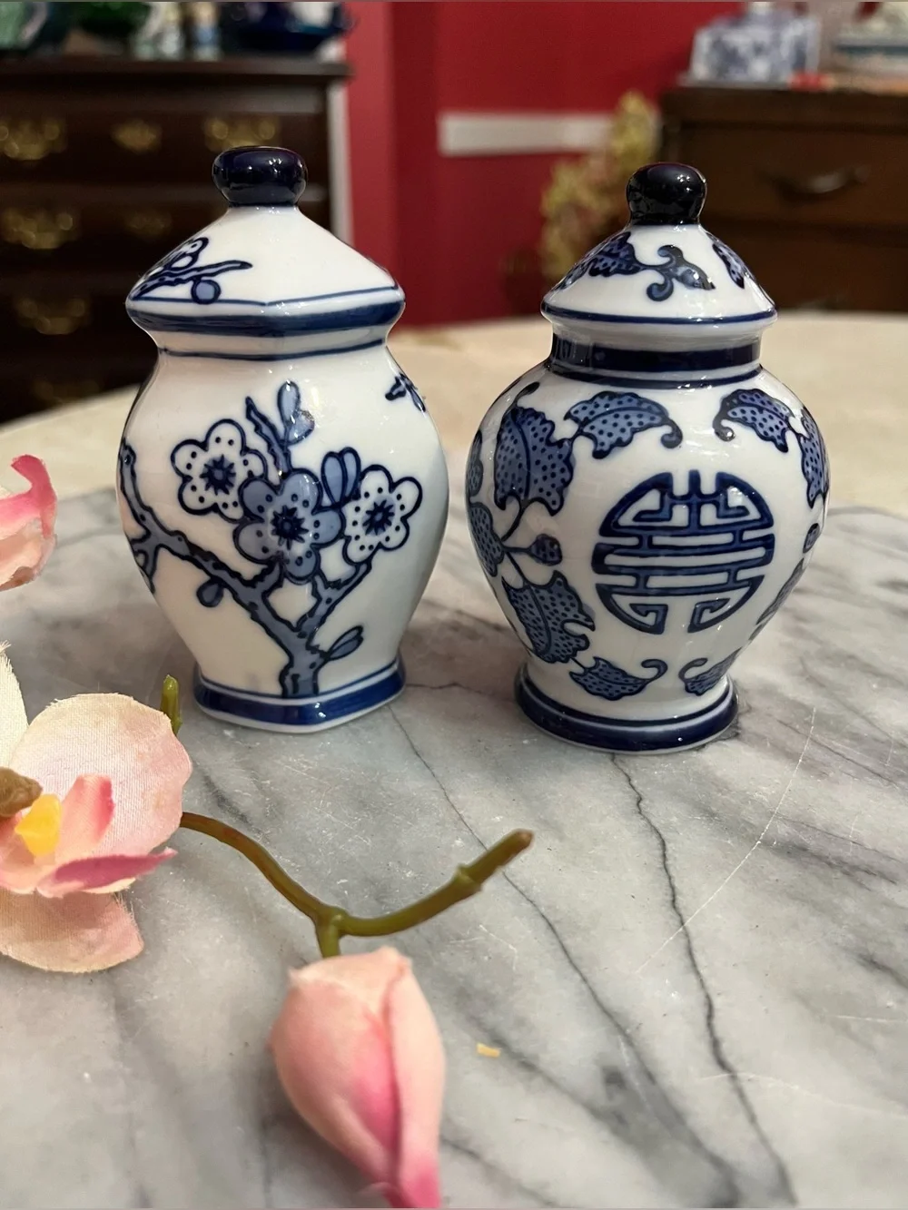 Pier 1 Blue Floral Ceramic Salt & Pepper Shakers Set White Blue Vintages